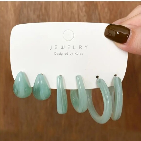 Chunky acrylic hoop earring bundle of 3 pairs - Picture 1 of 3